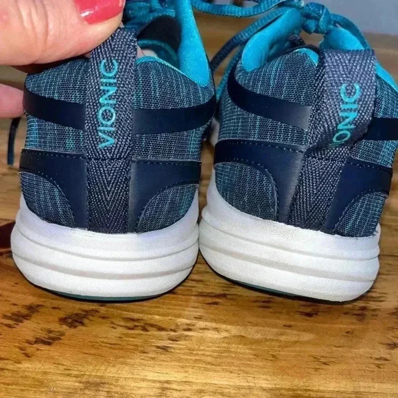 Vionic Comfort running/walking shoe blue/ black colorway - Picture 9 of 13